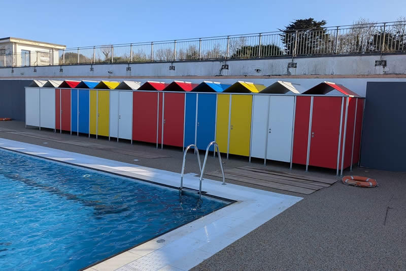 Classic Beach Huts Using External Grade SGL class=